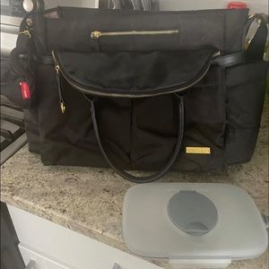Skip hop diaper bag with accessories!